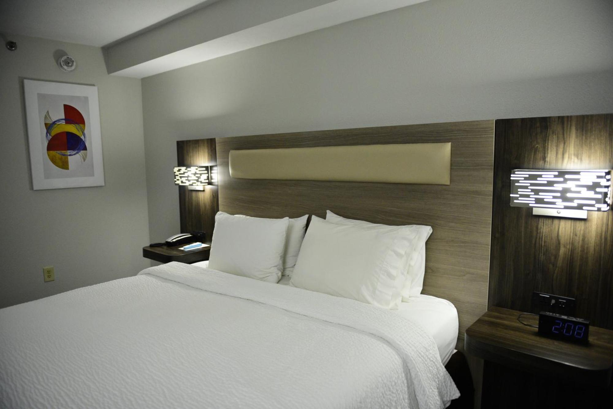 Keene Elm City Hotel, Ascend Hotel Collection Экстерьер фото